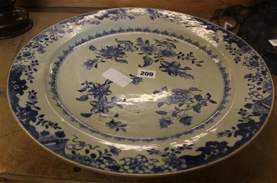 Chinese export blue and white dish